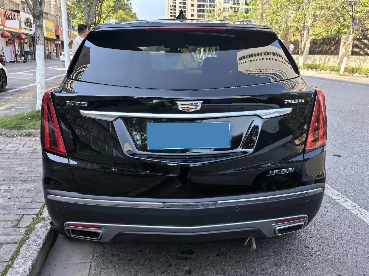 2023 Cadillac XT5 2.0T 237HP L4 9AT,autocango,china used car exporter,china ev exporter,chinese used car exporter,chinese used ev exporter