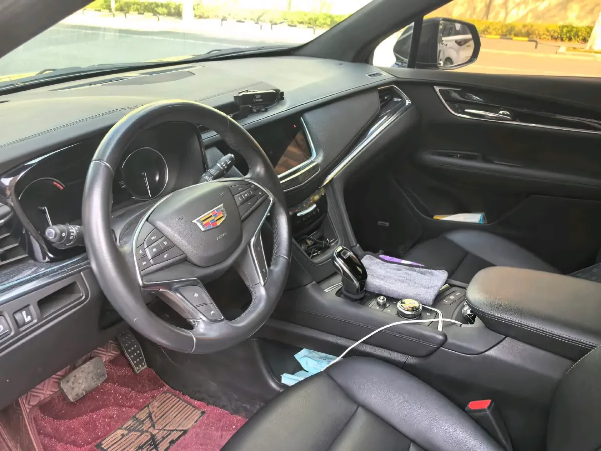 2023 Cadillac XT5 2.0T 237HP L4 9AT,autocango,china used car exporter,china ev exporter,chinese used car exporter,chinese used ev exporter