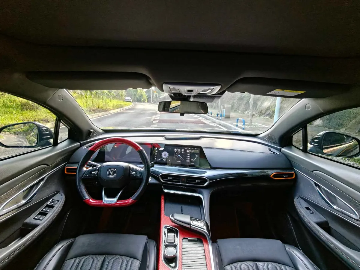 2022 ChangAn UNI-T 1.5T 188HP L4 7DCT,autocango,china used car exporter,china ev exporter,chinese used car exporter,chinese used ev exporter