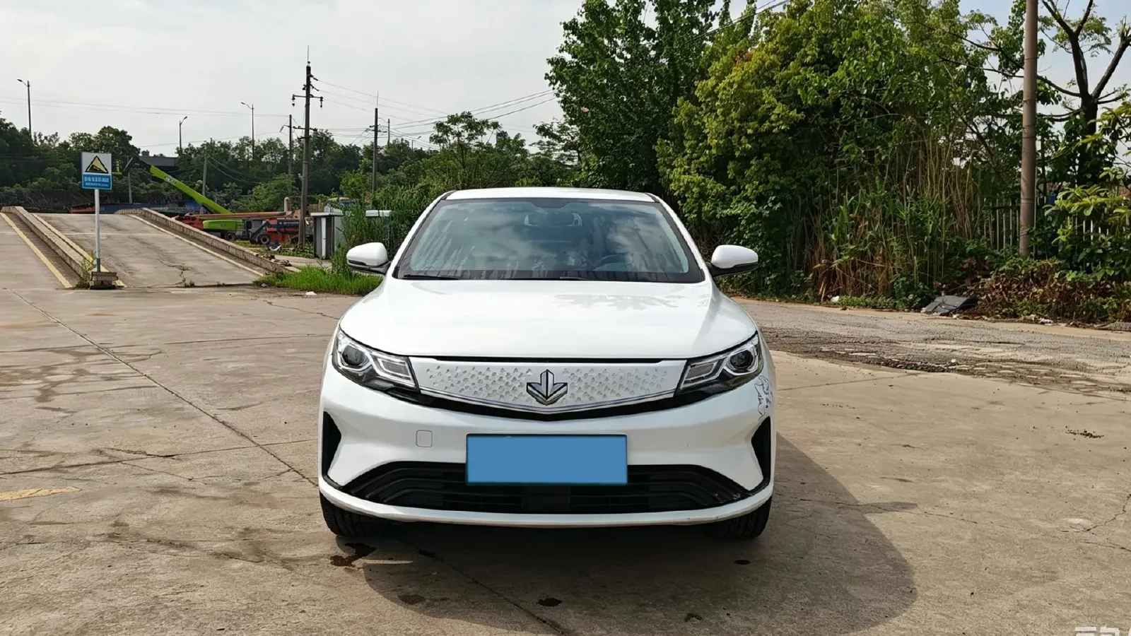 2022 Livan Maple 60s BEV 51.8KWH,autocango,china used car exporter,china ev exporter,chinese used car exporter,chinese used ev exporter