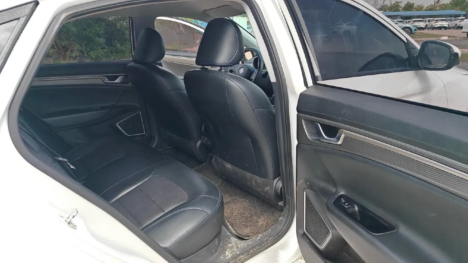 2022 Livan Maple 60s BEV 51.8KWH,autocango,china used car exporter,china ev exporter,chinese used car exporter,chinese used ev exporter