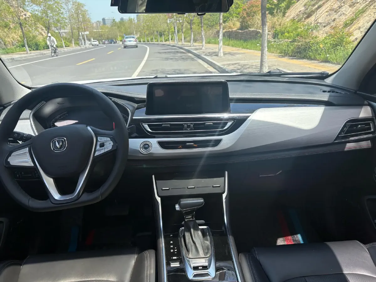 2020 ChangAn CS75 1.5T 178HP L4 7DCT,autocango,china used car exporter,china ev exporter,chinese used car exporter,chinese used ev exporter