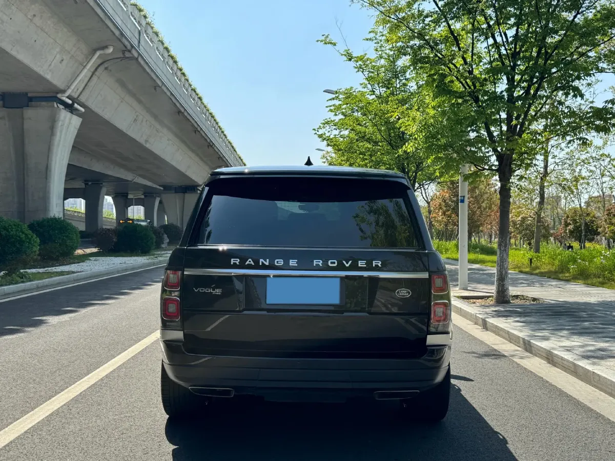 2020 Land Rover Range Rover 3.0T 400HP L6 8AT,autocango,china used car exporter,china ev exporter,chinese used car exporter,chinese used ev exporter
