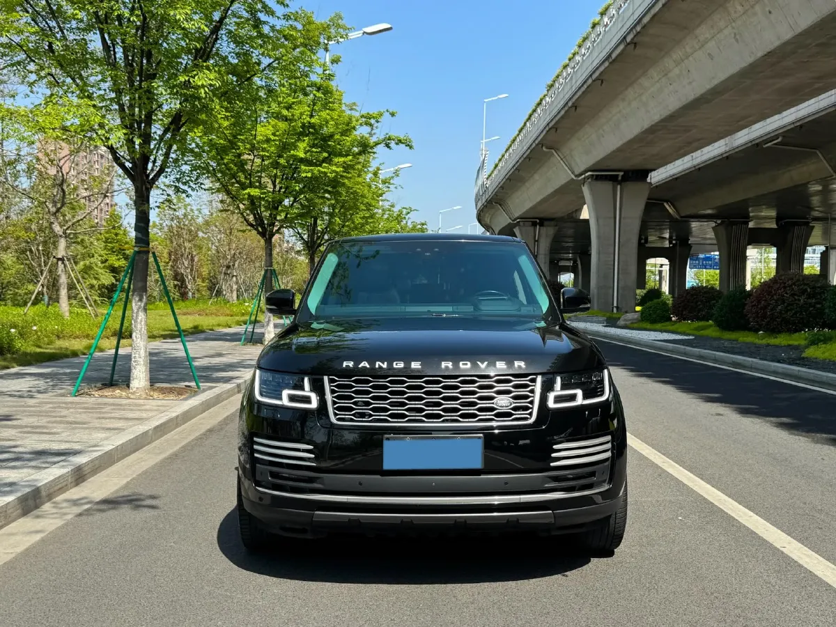 2020 Land Rover Range Rover 3.0T 400HP L6 8AT,autocango,china used car exporter,china ev exporter,chinese used car exporter,chinese used ev exporter