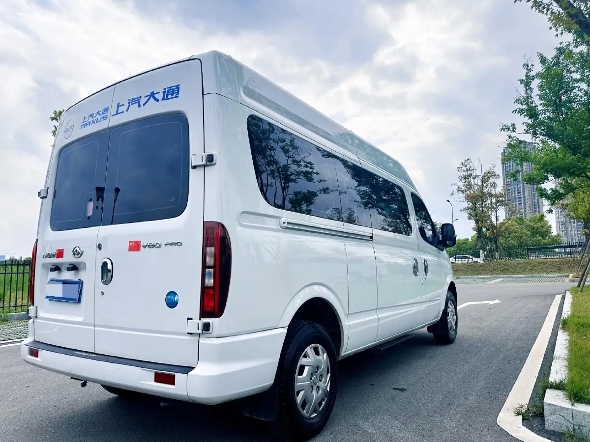 2025 MAXUS XinTu V80 2.0T 147HP L4 6MT,autocango,china used car exporter,china ev exporter,chinese used car exporter,chinese used ev exporter