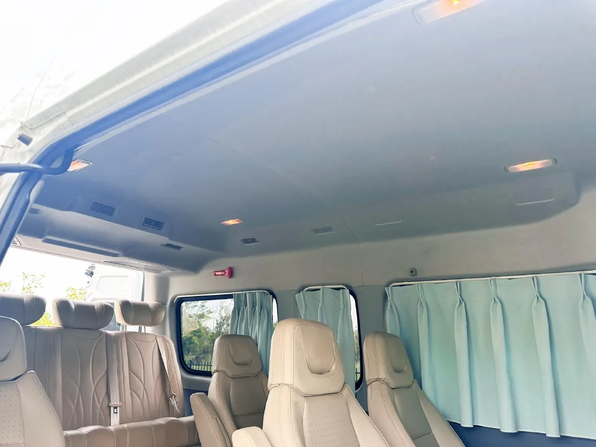 2025 MAXUS XinTu V80 2.0T 147HP L4 6MT,autocango,china used car exporter,china ev exporter,chinese used car exporter,chinese used ev exporter