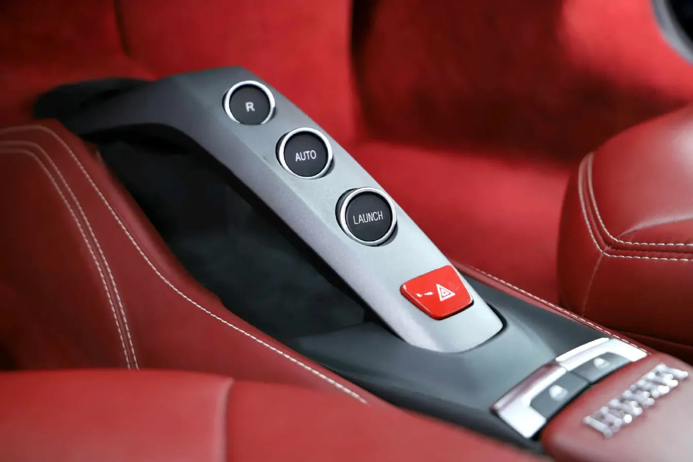 2015 Ferrari 488 3.9T 670HP V8 7DCT,autocango,china used car exporter,china ev exporter,chinese used car exporter,chinese used ev exporter