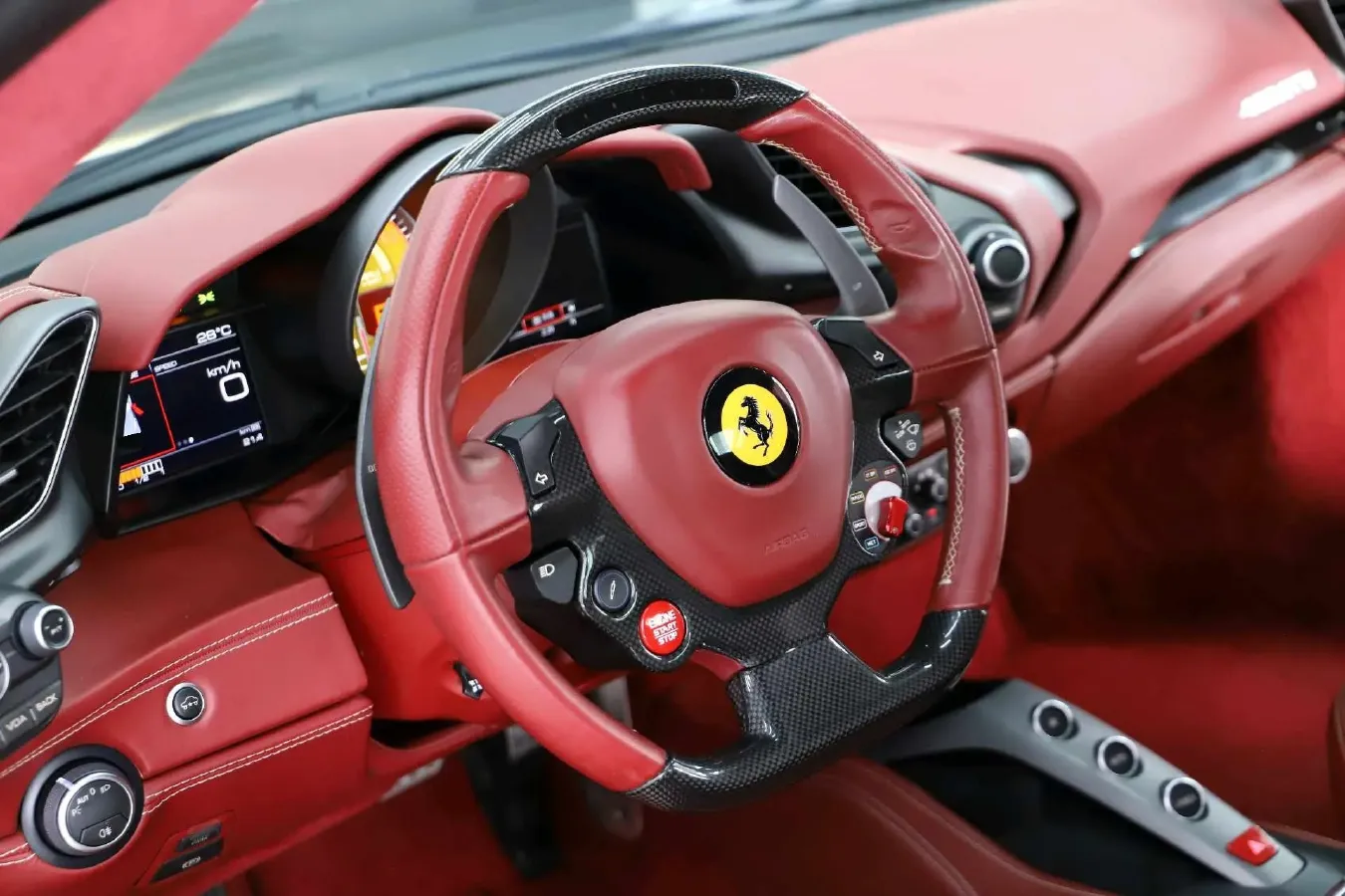 2015 Ferrari 488 3.9T 670HP V8 7DCT,autocango,china used car exporter,china ev exporter,chinese used car exporter,chinese used ev exporter