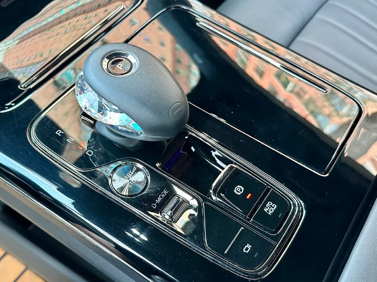 2023 GAC Trumpchi M8 2.0T 252HP L4 8AT,autocango,china used car exporter,china ev exporter,chinese used car exporter,chinese used ev exporter