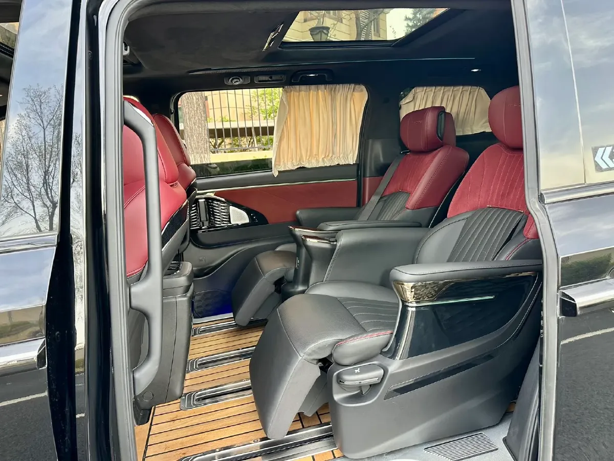 2023 GAC Trumpchi M8 2.0T 252HP L4 8AT,autocango,china used car exporter,china ev exporter,chinese used car exporter,chinese used ev exporter