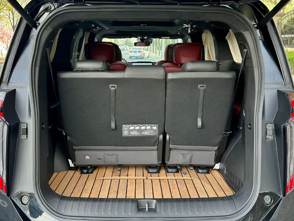 2023 GAC Trumpchi M8 2.0T 252HP L4 8AT,autocango,china used car exporter,china ev exporter,chinese used car exporter,chinese used ev exporter