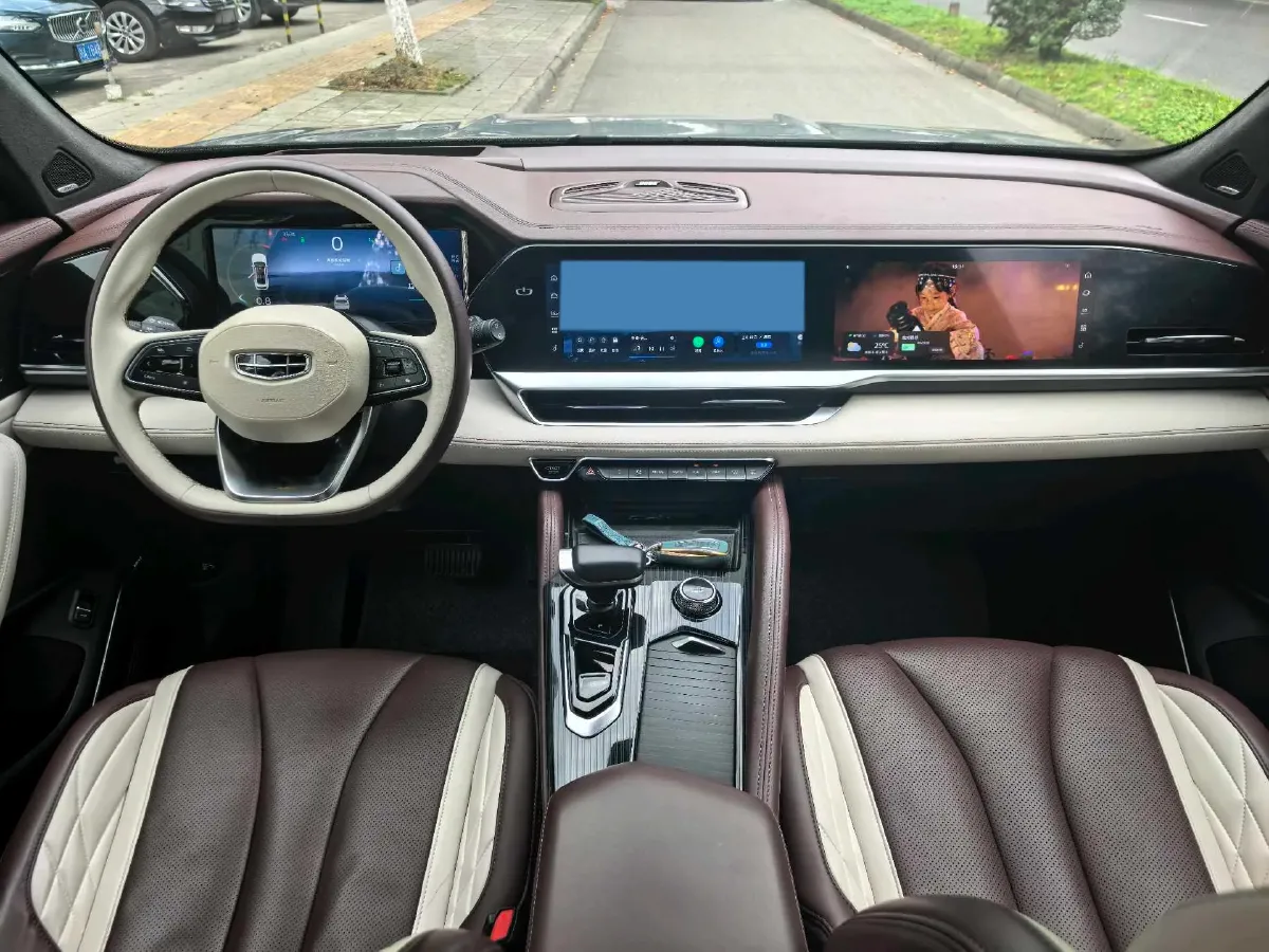 2021 Geely Monjaro 2.0T 218HP L4 7DCT,autocango,china used car exporter,china ev exporter,chinese used car exporter,chinese used ev exporter