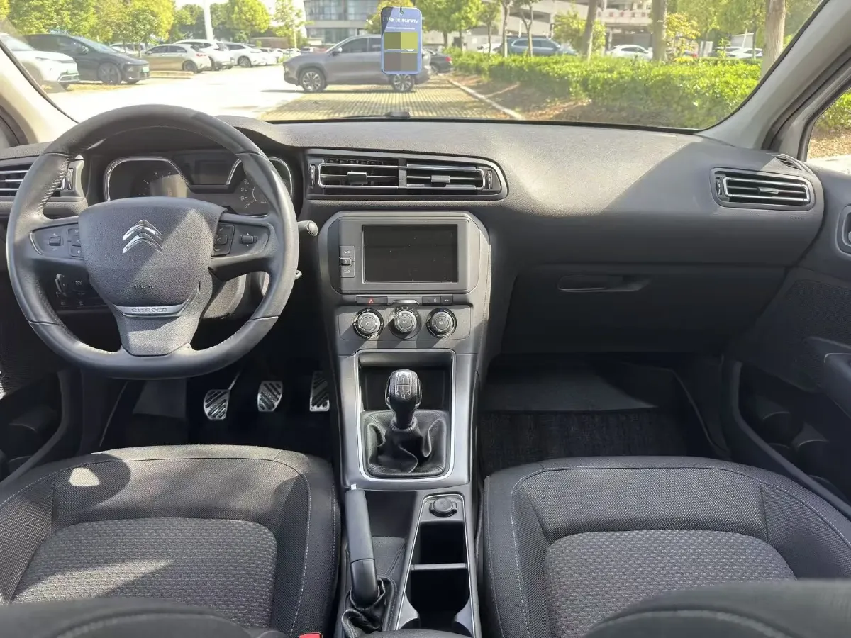 2018 Citroen C4 C-Quatre 1.6L 117HP L4 5MT,autocango,china used car exporter,china ev exporter,chinese used car exporter,chinese used ev exporter