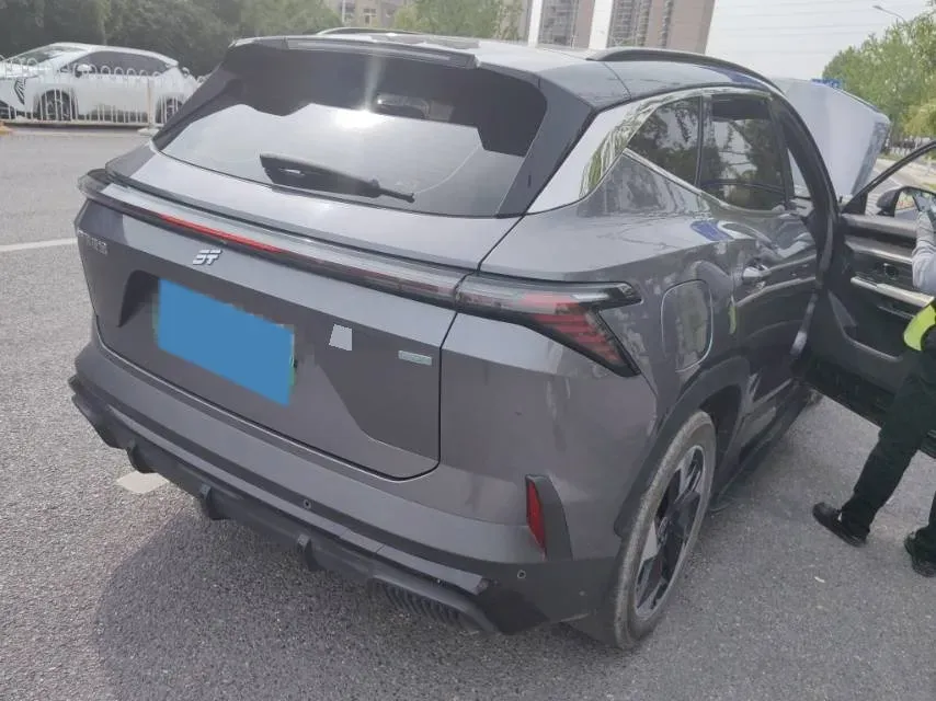 2024 Jetour ShanHai L6 1.5T 156HP L4 1DHT PHEV 19.43KWH,autocango,china used car exporter,china ev exporter,chinese used car exporter,chinese used ev exporter