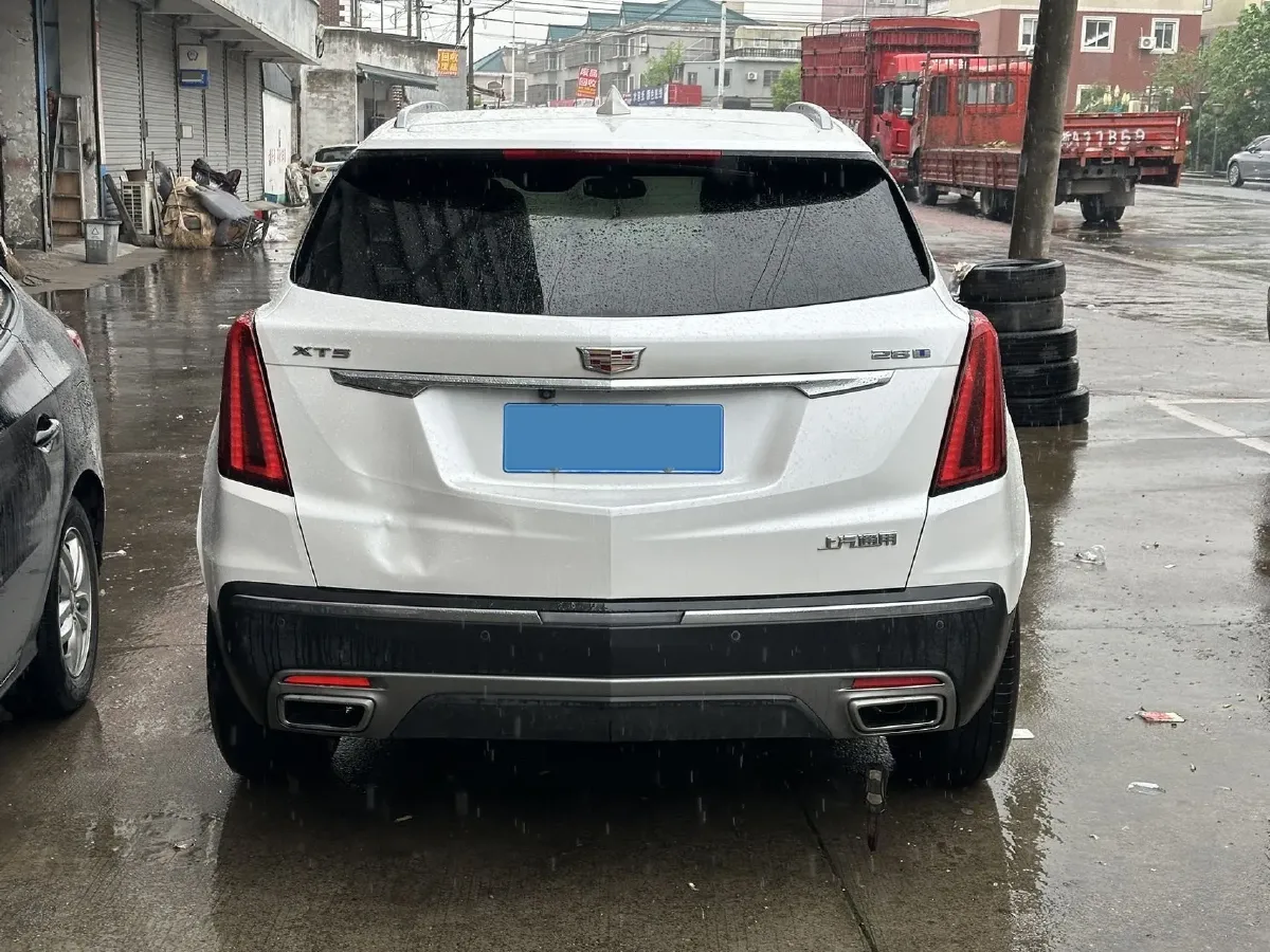 2023 Cadillac XT5 2.0T 237HP L4 9AT,autocango,china used car exporter,china ev exporter,chinese used car exporter,chinese used ev exporter