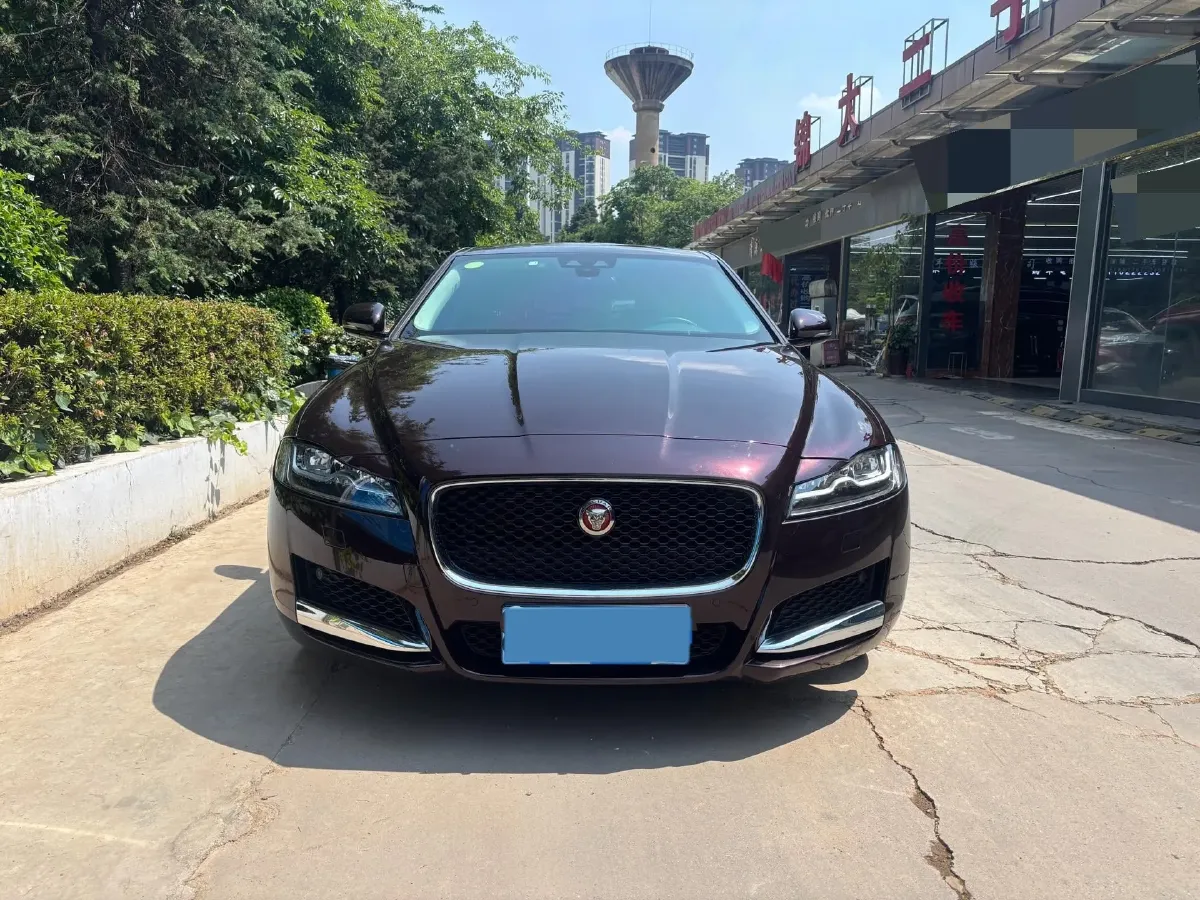 2018 Mercedes-Benz E Class 2.0T 184HP L4 9AT,autocango,china used car exporter,china ev exporter,chinese used car exporter,chinese used ev exporter