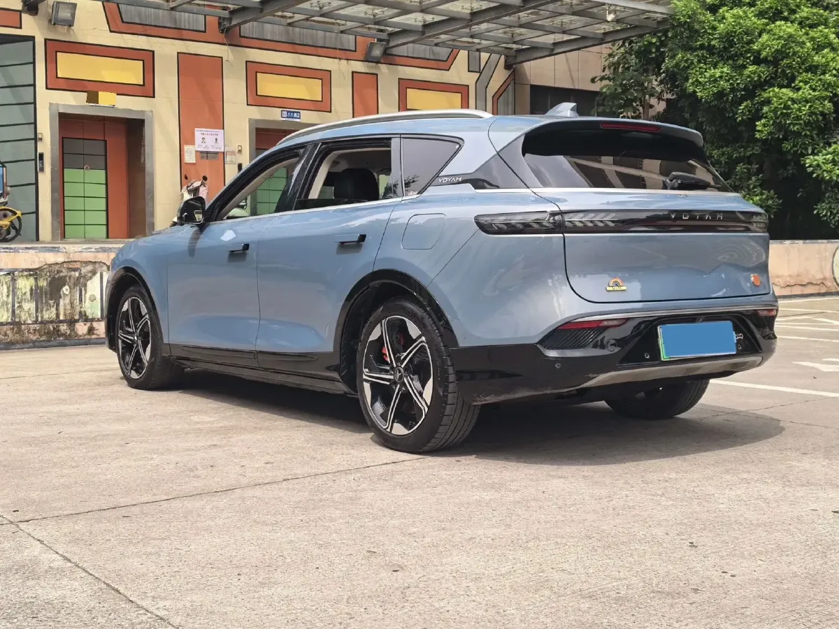 2021 Voyah FREE Range Extended 109HP REEV 33KWH,autocango,china used car exporter,china ev exporter,chinese used car exporter,chinese used ev exporter