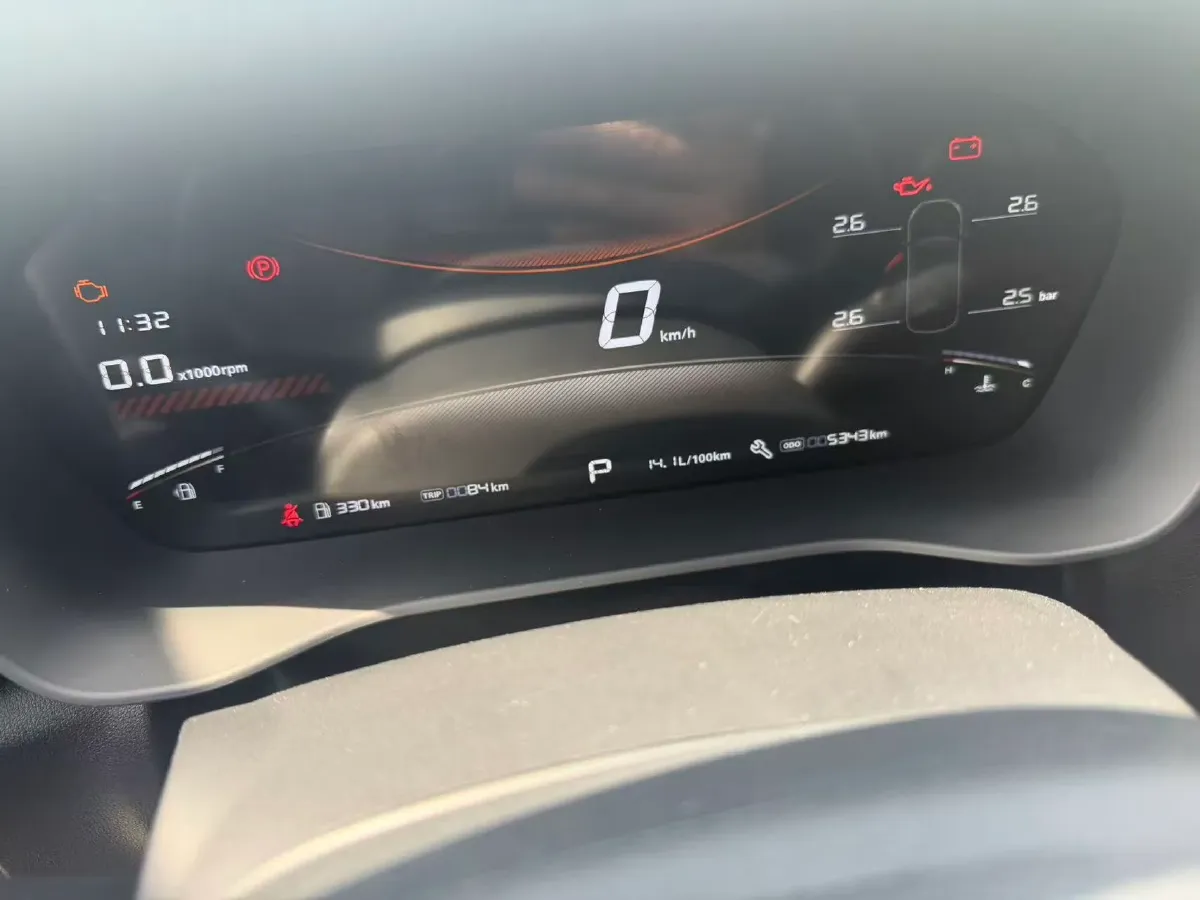 2025 MG 5 1.5T 181HP L4 7DCT,autocango,china used car exporter,china ev exporter,chinese used car exporter,chinese used ev exporter