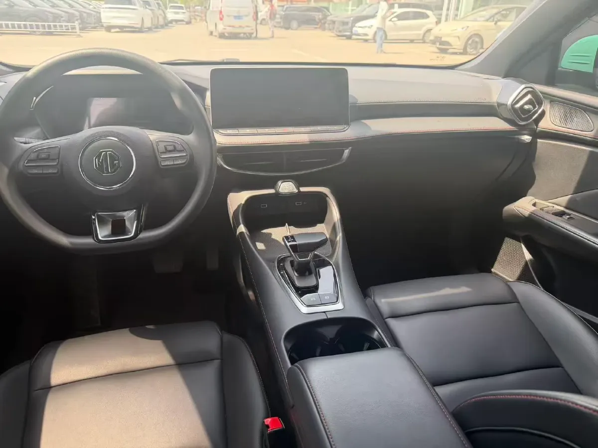 2025 MG 5 1.5T 181HP L4 7DCT,autocango,china used car exporter,china ev exporter,chinese used car exporter,chinese used ev exporter