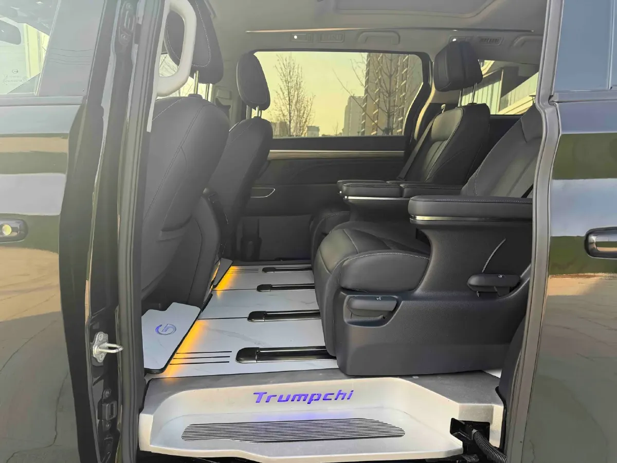 2023 GAC Trumpchi M8 2.0T 252HP L4 8AT,autocango,china used car exporter,china ev exporter,chinese used car exporter,chinese used ev exporter