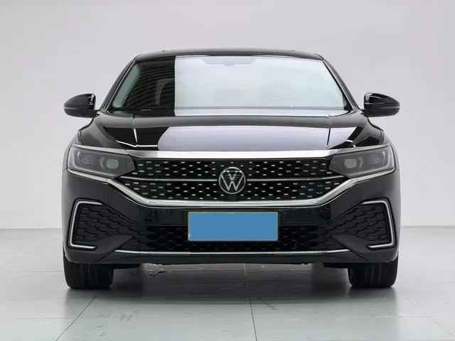 2023 Volkswagen Passat 2.0T 186HP L4 7DCT,autocango,china used car exporter,china ev exporter,chinese used car exporter,chinese used ev exporter