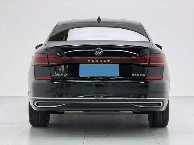 2023 Volkswagen Passat 2.0T 186HP L4 7DCT,autocango,china used car exporter,china ev exporter,chinese used car exporter,chinese used ev exporter