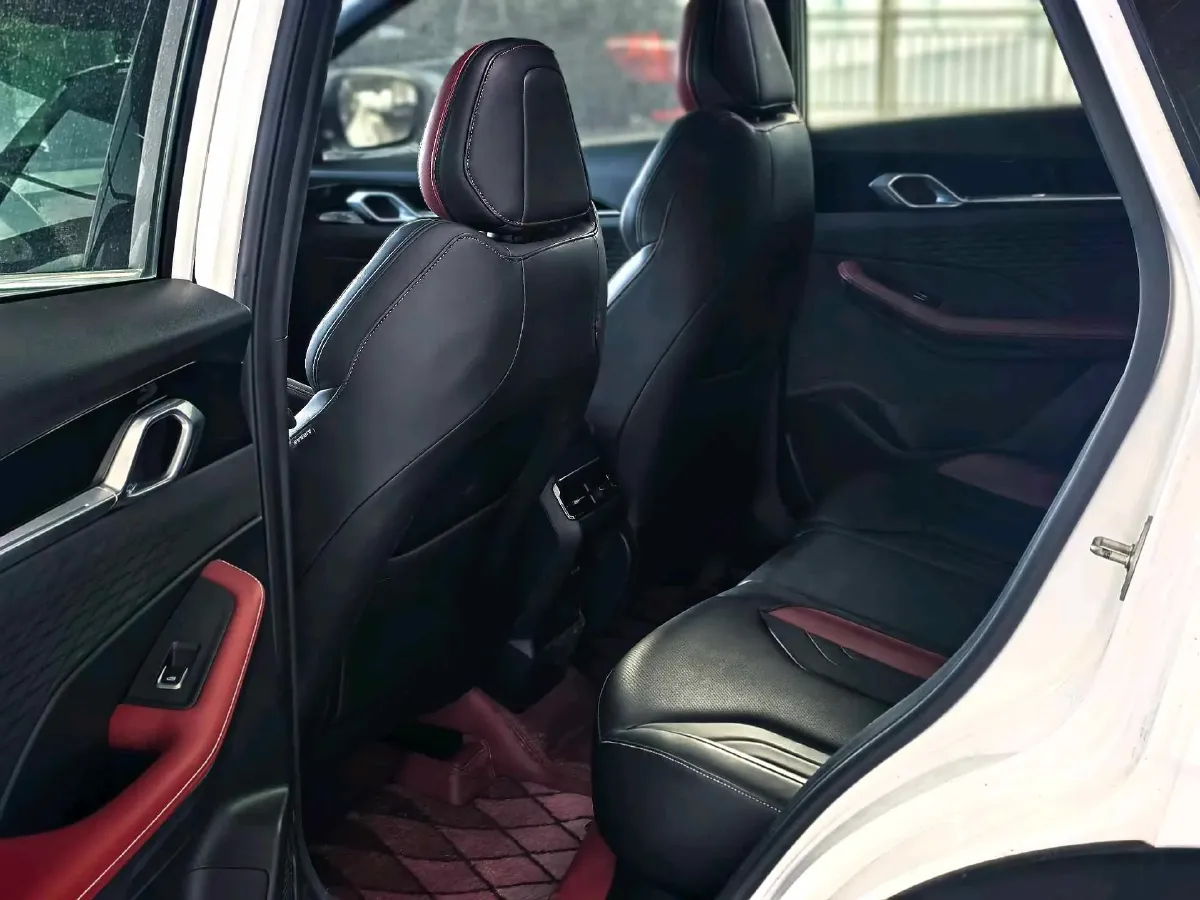 2022 Geely Coolray 1.5T 181HP L4 7DCT,autocango,china used car exporter,china ev exporter,chinese used car exporter,chinese used ev exporter