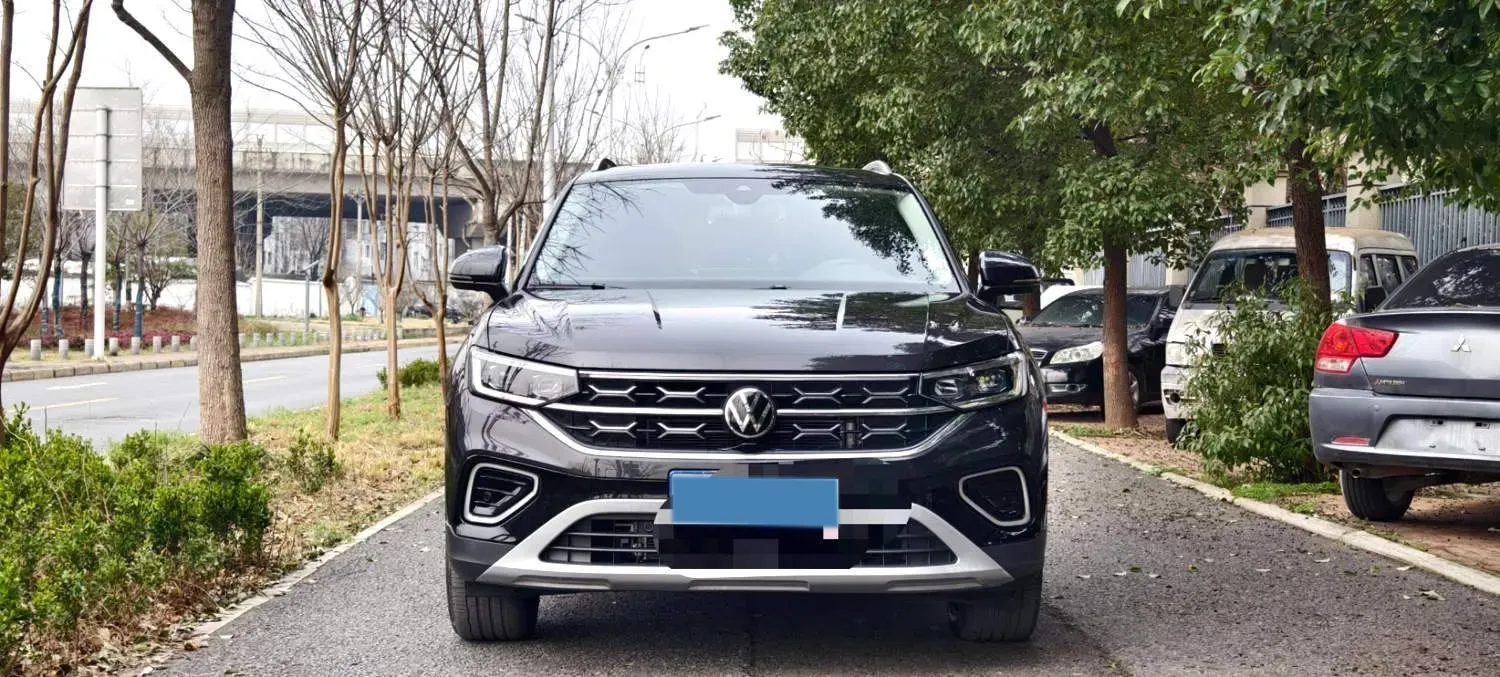 2024 Volkswagen Tayron 2.0T 186HP L4 7DCT,autocango,china used car exporter,china ev exporter,chinese used car exporter,chinese used ev exporter
