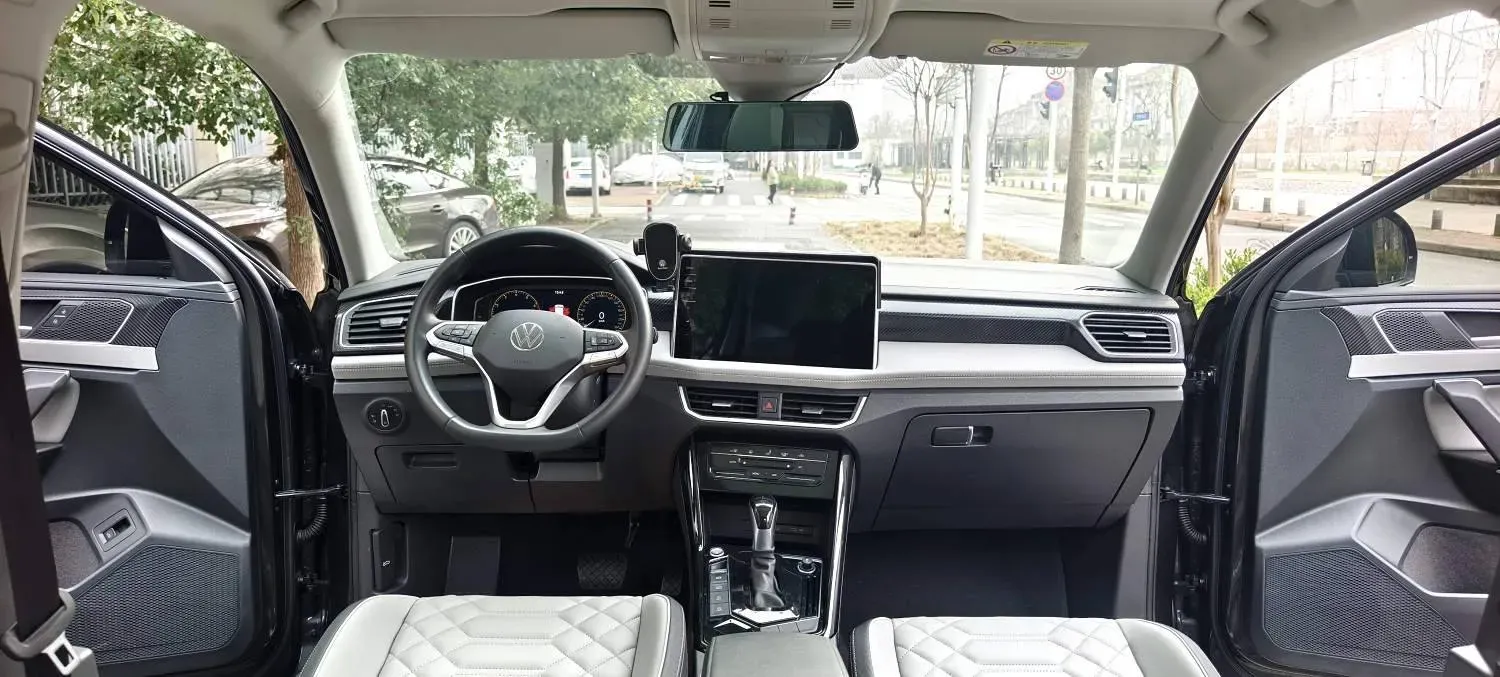 2024 Volkswagen Tayron 2.0T 186HP L4 7DCT,autocango,china used car exporter,china ev exporter,chinese used car exporter,chinese used ev exporter