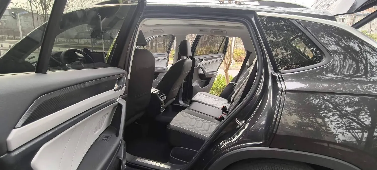 2024 Volkswagen Tayron 2.0T 186HP L4 7DCT,autocango,china used car exporter,china ev exporter,chinese used car exporter,chinese used ev exporter