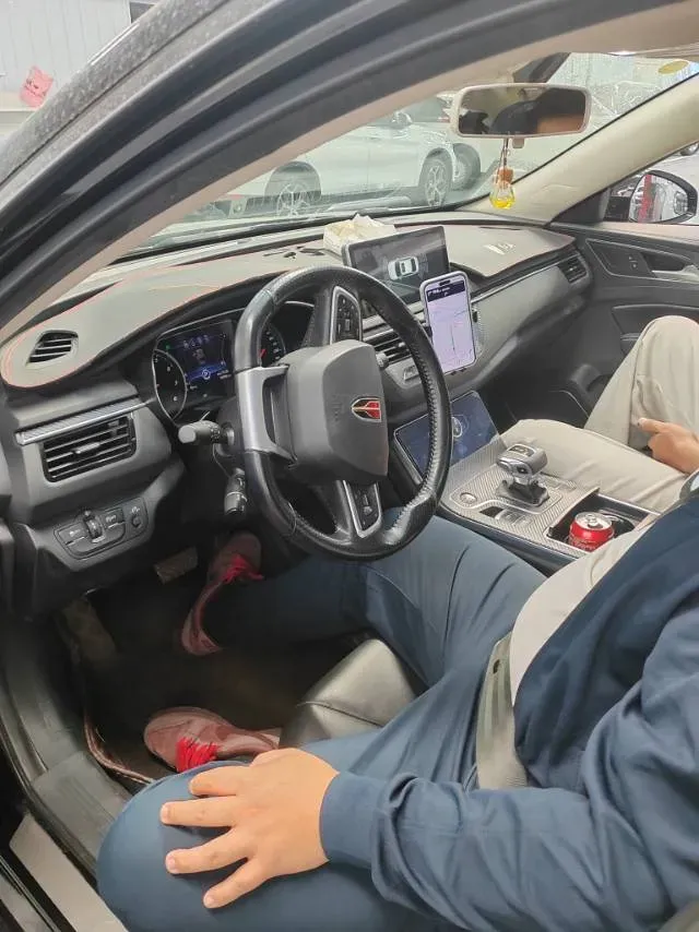 2022 HongQi H5 1.5T 169HP L4 7DCT,autocango,china used car exporter,china ev exporter,chinese used car exporter,chinese used ev exporter