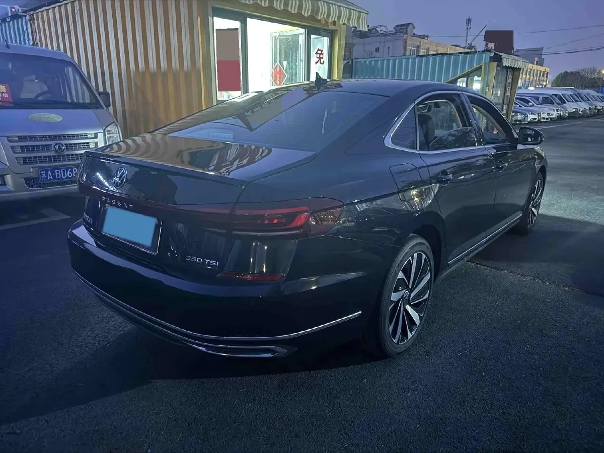 2025 Volkswagen Passat 2.0T 220HP L4 7DCT,autocango,china used car exporter,china ev exporter,chinese used car exporter,chinese used ev exporter