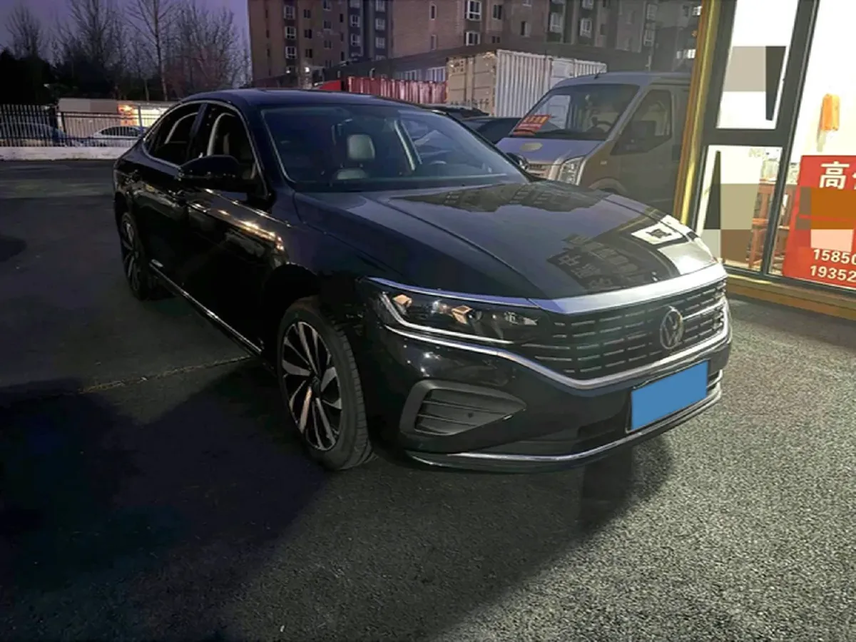 2025 Volkswagen Passat 2.0T 220HP L4 7DCT,autocango,china used car exporter,china ev exporter,chinese used car exporter,chinese used ev exporter