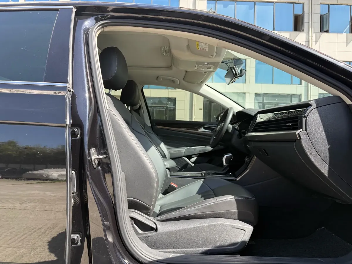 2020 Volkswagen Passat 1.4T 150HP L4 7DCT,autocango,china used car exporter,china ev exporter,chinese used car exporter,chinese used ev exporter