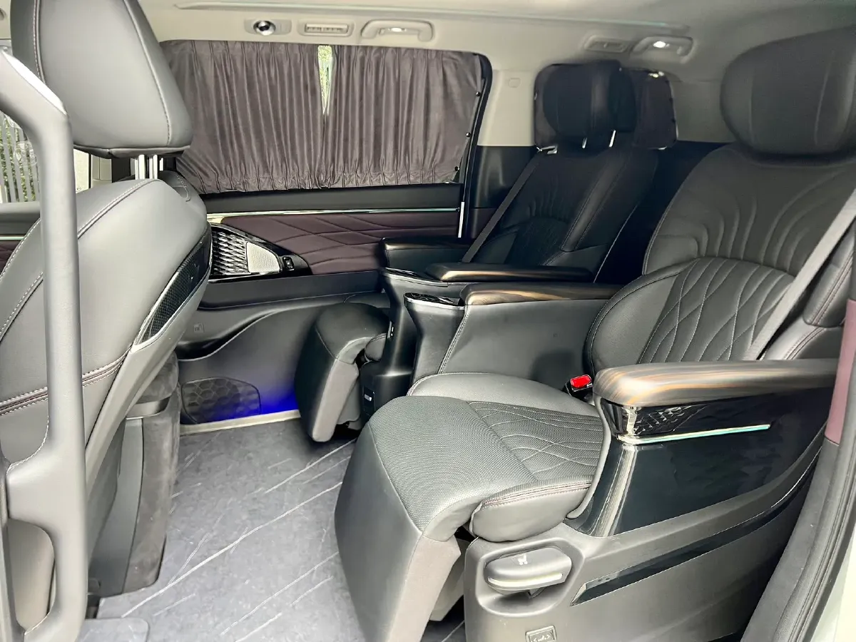 2023 GAC Trumpchi M8 2.0T 252HP L4 8AT,autocango,china used car exporter,china ev exporter,chinese used car exporter,chinese used ev exporter