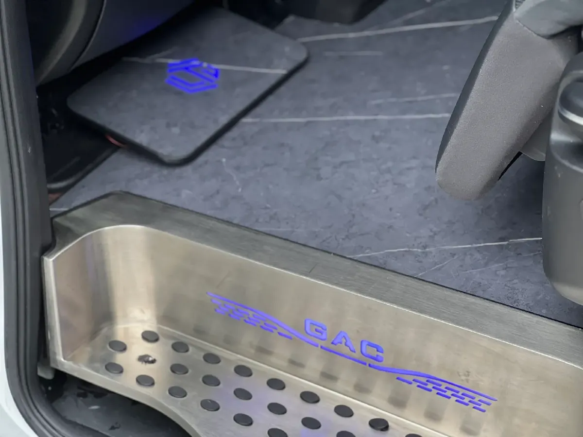 2023 GAC Trumpchi M8 2.0T 252HP L4 8AT,autocango,china used car exporter,china ev exporter,chinese used car exporter,chinese used ev exporter