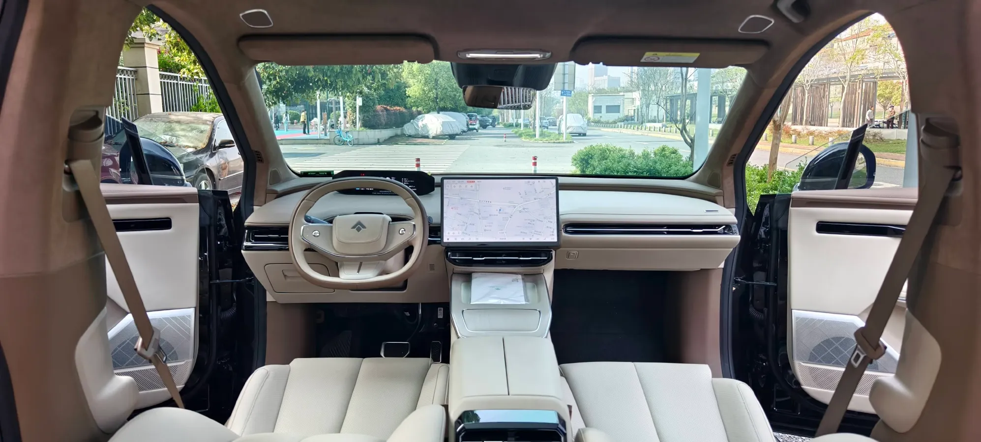 2023 HYPTEC HT BEV 80KWH,autocango,china used car exporter,china ev exporter,chinese used car exporter,chinese used ev exporter