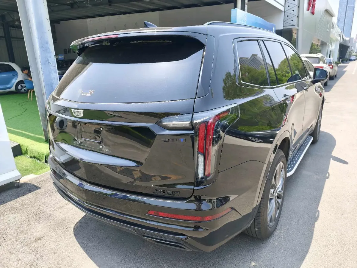 2025 Cadillac XT6 2.0T 237HP L4 9AT,autocango,china used car exporter,china ev exporter,chinese used car exporter,chinese used ev exporter