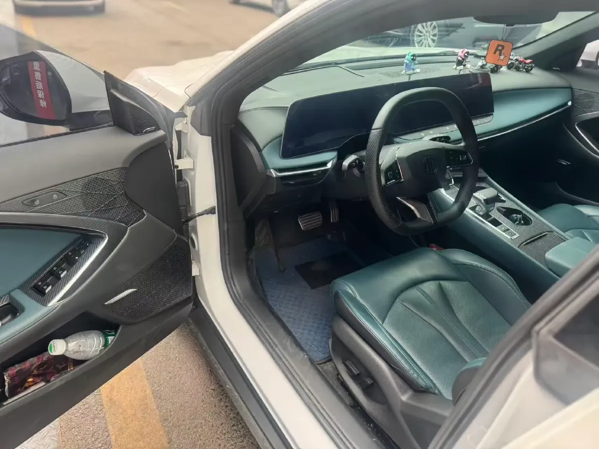 2023 MG 7 2.0T 261HP L4 9AT,autocango,china used car exporter,china ev exporter,chinese used car exporter,chinese used ev exporter