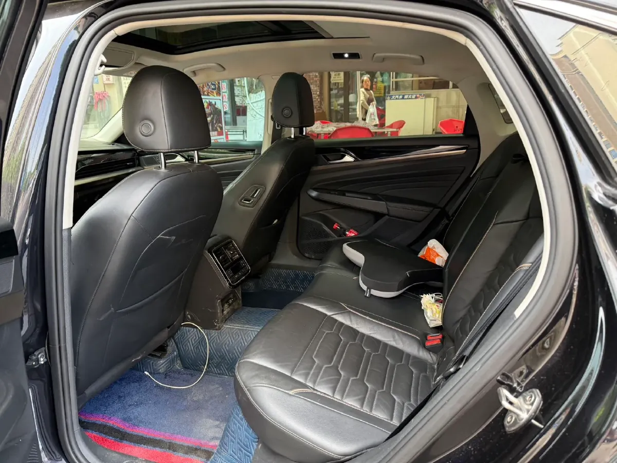 2019 Skoda Kodiak 2.0T 186HP L4 7DCT,autocango,china used car exporter,china ev exporter,chinese used car exporter,chinese used ev exporter