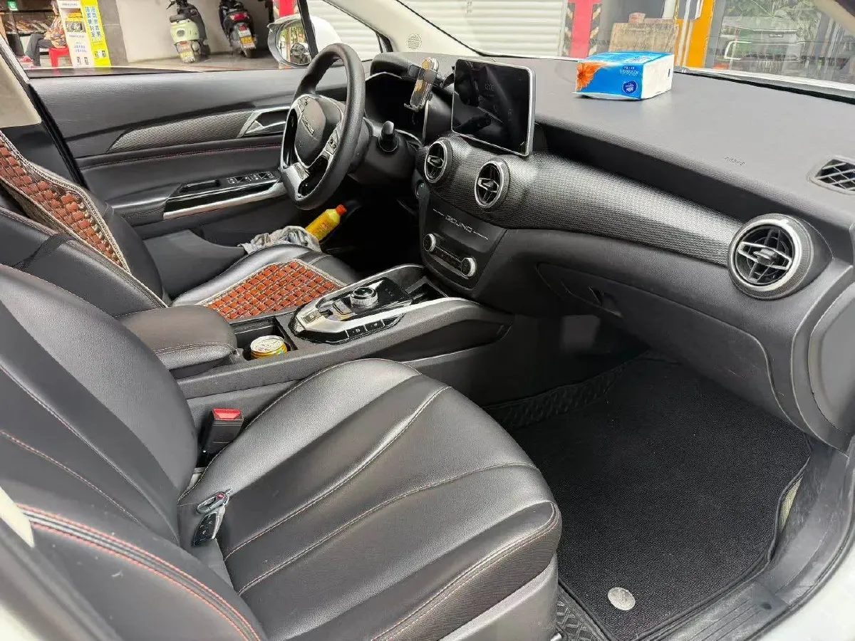 2022 Bestune B70 2.0T 224HP L4 6AT,autocango,china used car exporter,china ev exporter,chinese used car exporter,chinese used ev exporter