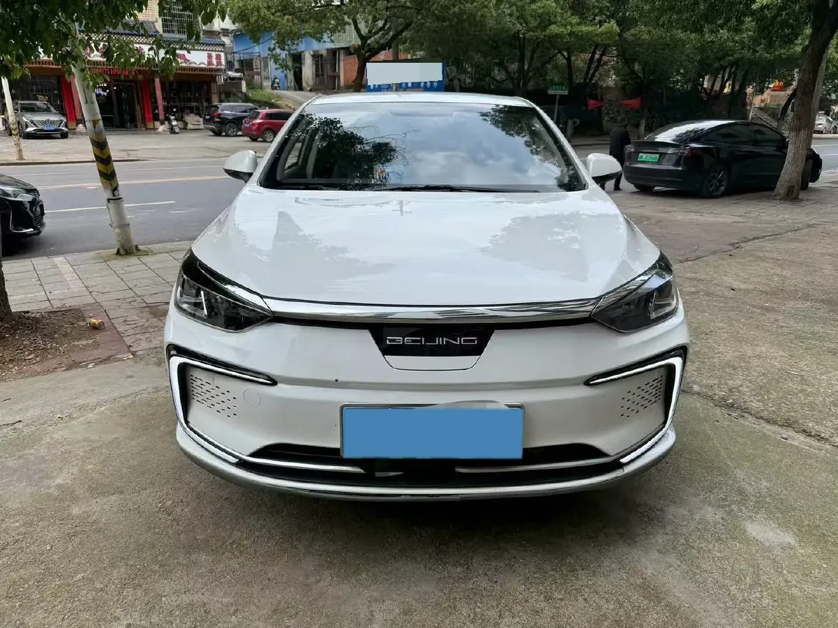 2022 Bestune B70 2.0T 224HP L4 6AT,autocango,china used car exporter,china ev exporter,chinese used car exporter,chinese used ev exporter