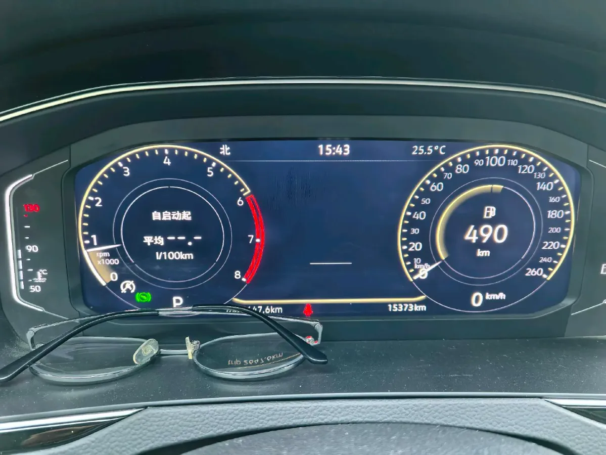 2024 Volkswagen Magotan 2.0T 186HP L4 7DCT,autocango,china used car exporter,china ev exporter,chinese used car exporter,chinese used ev exporter