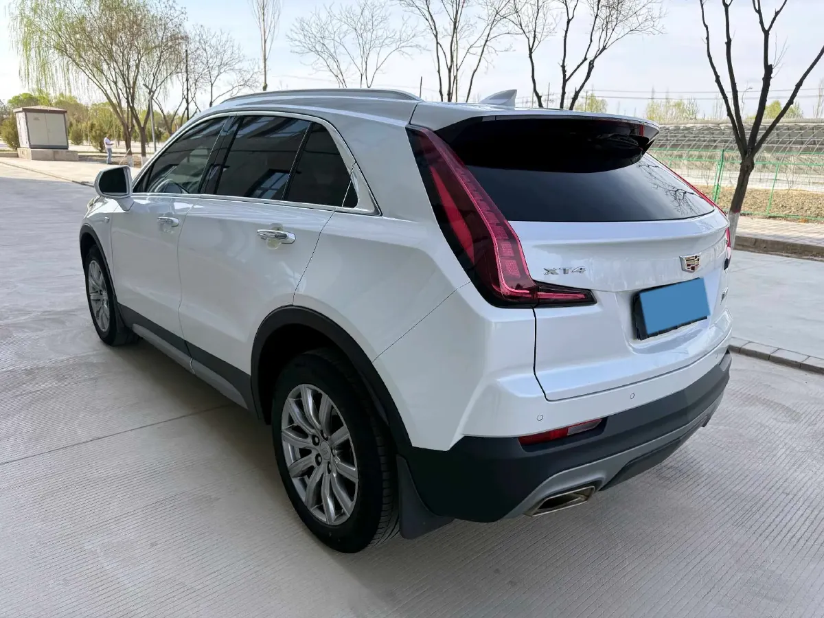 2021 Cadillac XT4 2.0T 237HP L4 9AT,autocango,china used car exporter,china ev exporter,chinese used car exporter,chinese used ev exporter