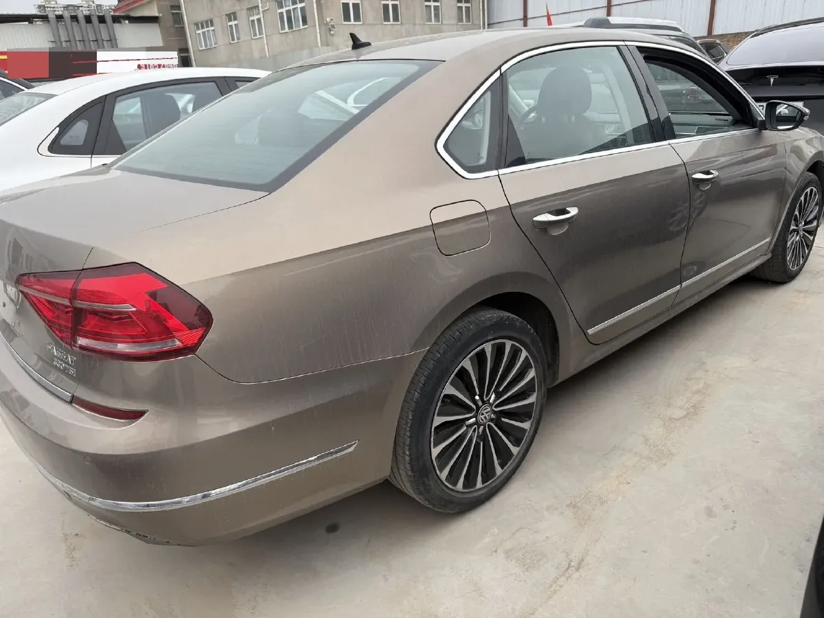 2017 Volkswagen Passat 1.8T 180HP L4 7DCT,autocango,china used car exporter,china ev exporter,chinese used car exporter,chinese used ev exporter