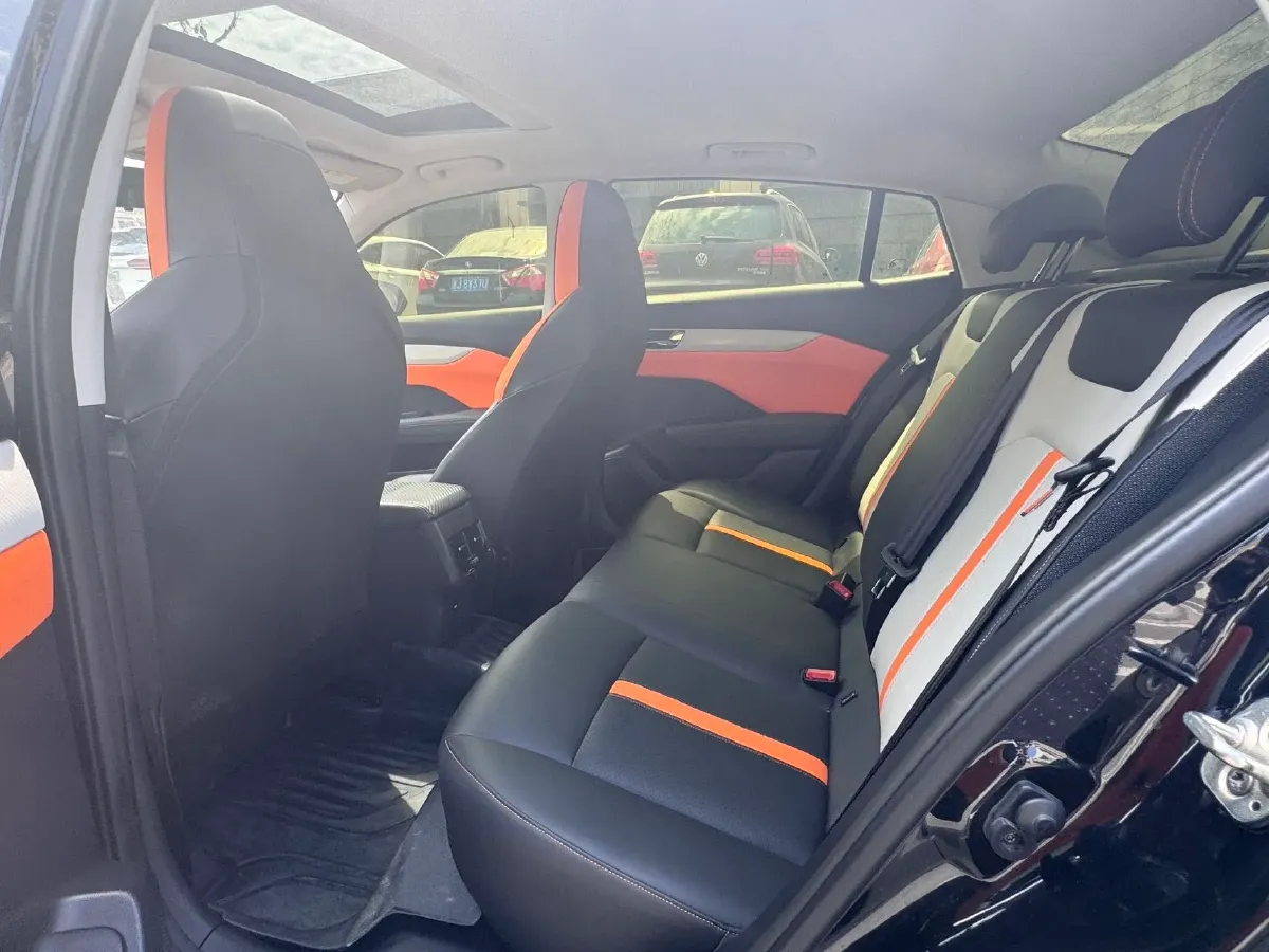 2023 DongFeng Aeolus YiXuan 1.5L 125HP L4 6DCT,autocango,china used car exporter,china ev exporter,chinese used car exporter,chinese used ev exporter