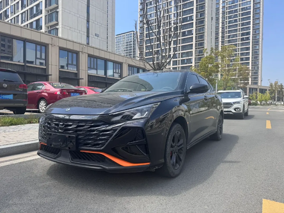 2023 DongFeng Aeolus YiXuan 1.5L 125HP L4 6DCT,autocango,china used car exporter,china ev exporter,chinese used car exporter,chinese used ev exporter