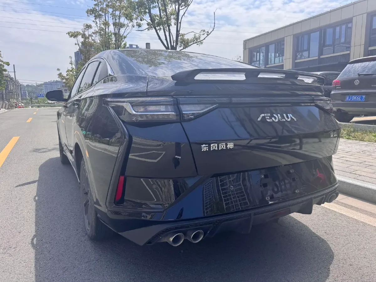 2023 DongFeng Aeolus YiXuan 1.5L 125HP L4 6DCT,autocango,china used car exporter,china ev exporter,chinese used car exporter,chinese used ev exporter