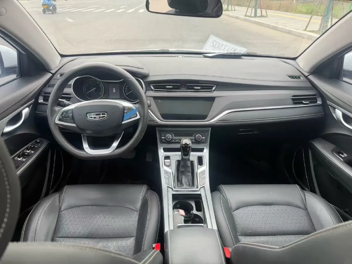 2021 BaoJun 530 1.5T 147HP L4 CVT,autocango,china used car exporter,china ev exporter,chinese used car exporter,chinese used ev exporter