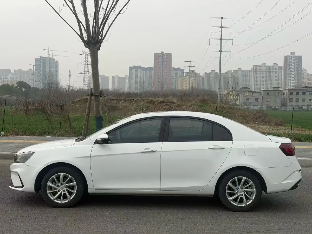 2021 BaoJun 530 1.5T 147HP L4 CVT,autocango,china used car exporter,china ev exporter,chinese used car exporter,chinese used ev exporter